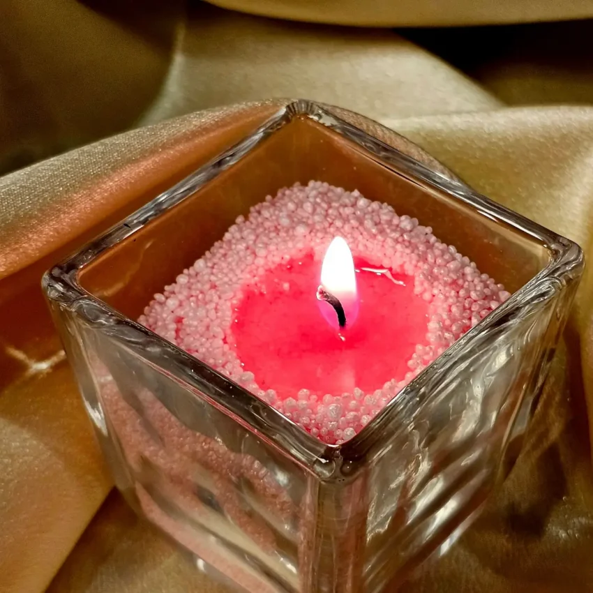 pulberküünall tuubis tume roosa