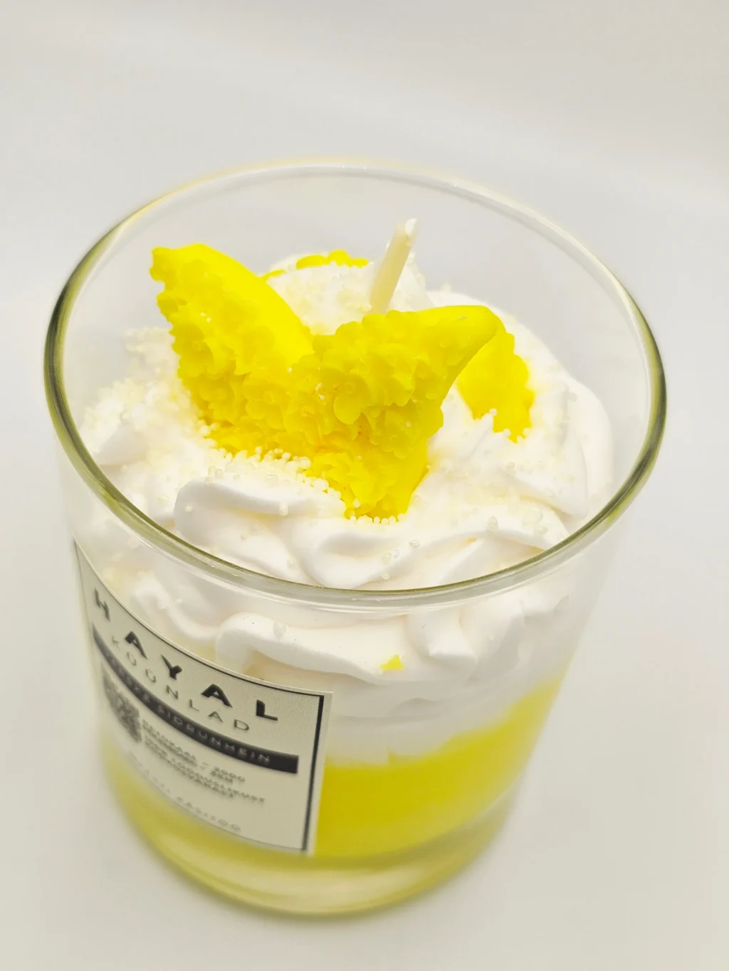 tekstuurküünal värske sidrunhein Vahuküünal sidrunheina lõhnaga